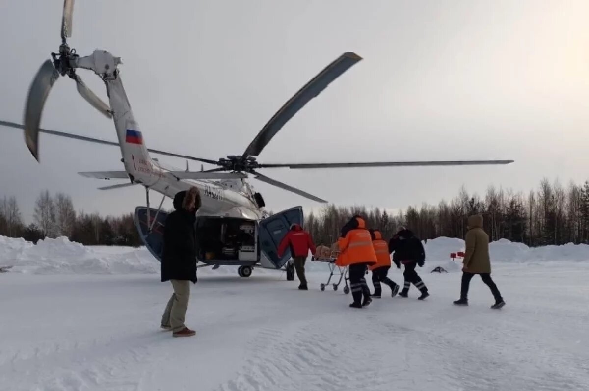    Спасённого уфимского туриста доставили в Пермь из Березников
