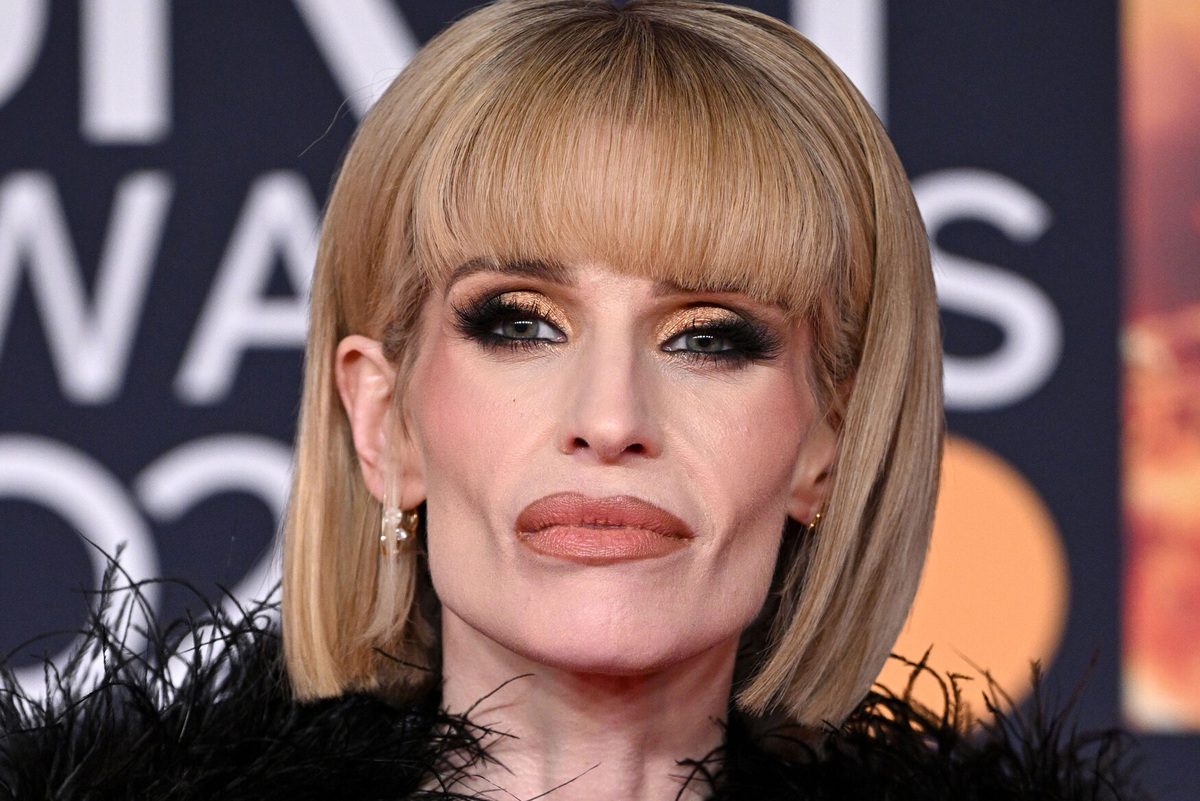     «Я не позволю себя унижать в самый тяжелый период жизни!»: Келли Осборн шокировала травля после смерти знаменитого отца