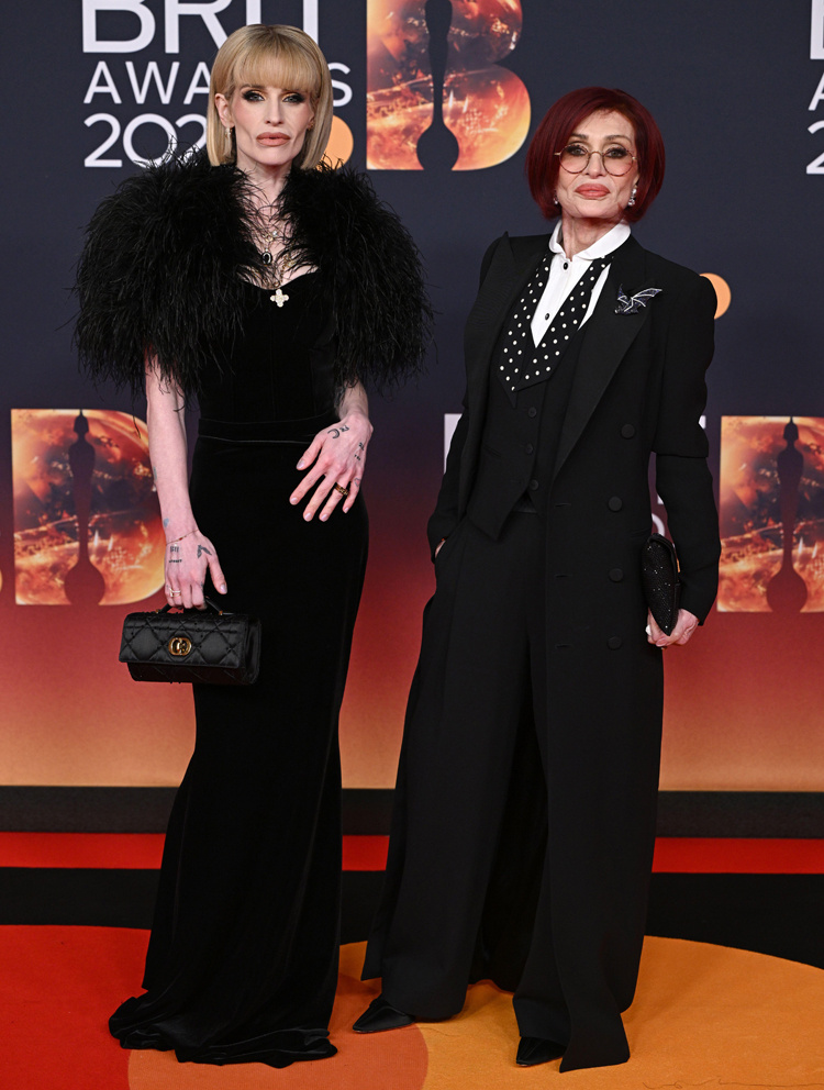    Дочь и вдова Оззи Осборна на Brit AwardsLegion-Media