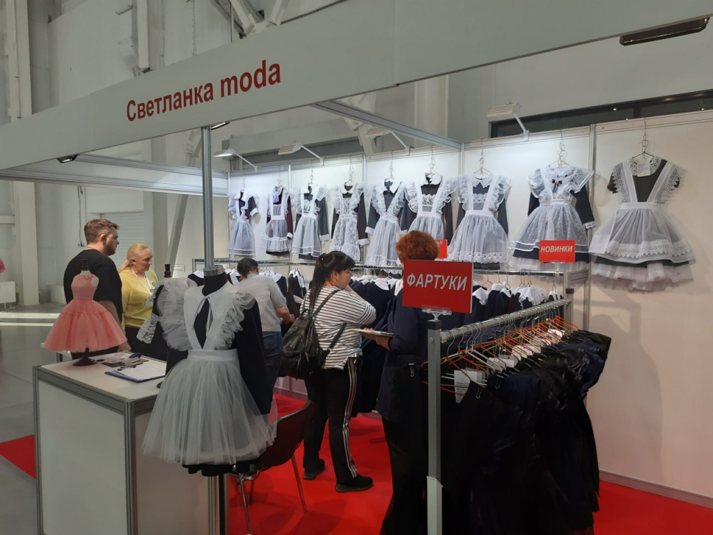 Это классическая форма для девочек. Фото: Валерий Чумаков