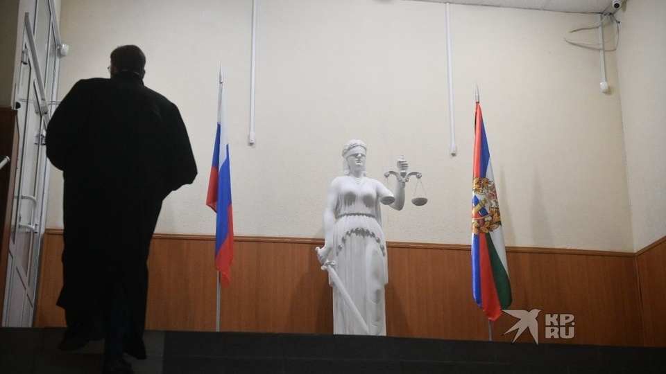 В Тавде вынесли приговор егерю, который открыл стрельбу по жилому дому