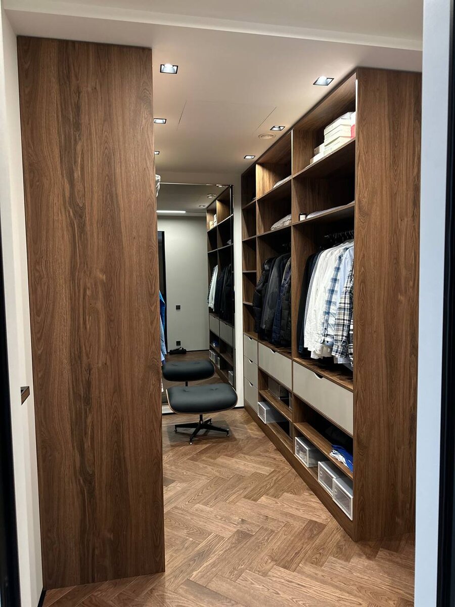 #гардеробная #дизайнинтерьера #хранениевещей #мебельназаказ #минимализм #уютныйдом #интерьермечты #Бенедиктыч #ОФМЕ