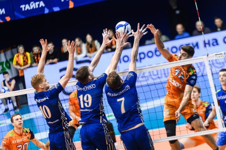    «Оренбуржье» победило «Кузбасс» на выезде Антон Пичурин