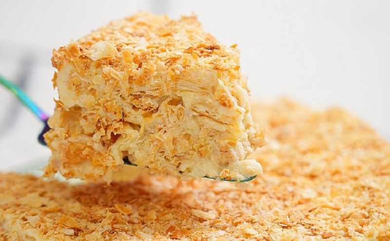 Невероятно нежный «Наполеон» без лишних хлопот: быстрый рецепт легендарного торта 