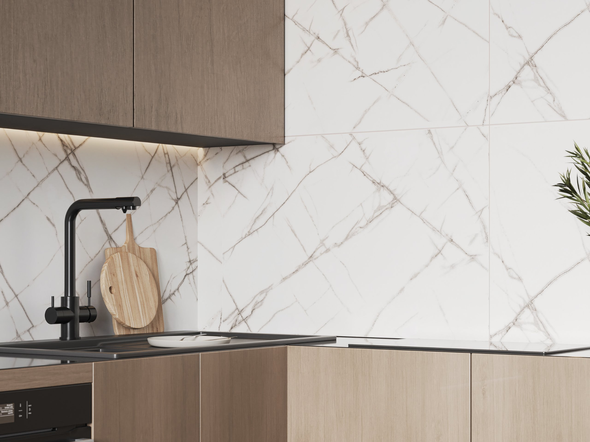 Керамогранит из премиальной линейки Экзотика в интерьере кухни. Фото: Estima