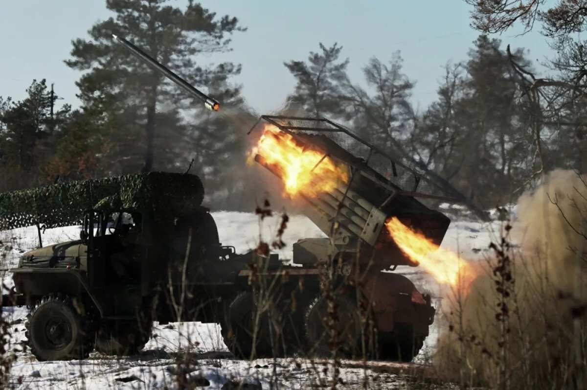    РСЗО «Град» ведет огонь по позициям ВСУ