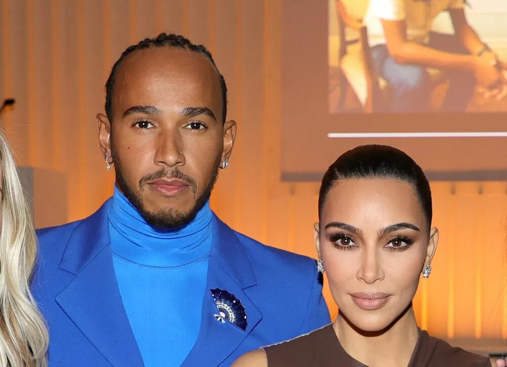    Ким Кардашьян и Льюис Хэмилтон отправились на свидание в пустыню