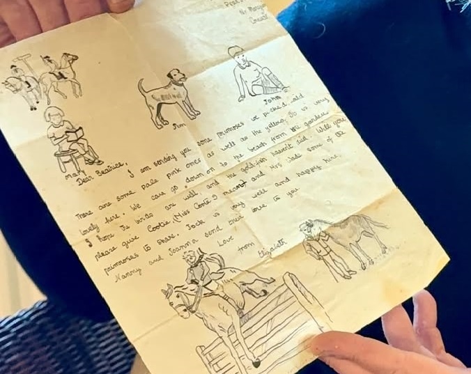 Детское письмо королевы Елизаветы II продали на аукционе