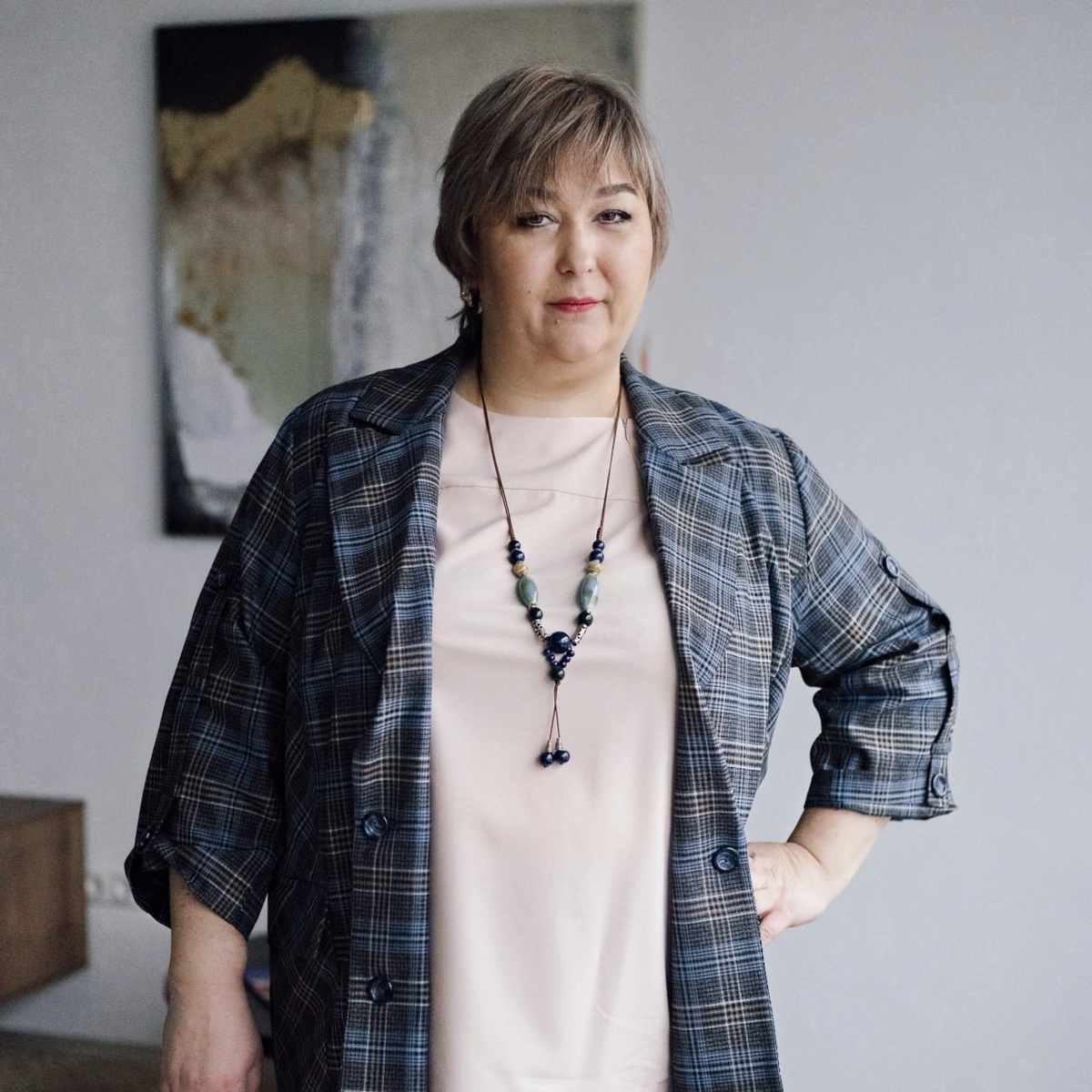 Как найти идеальную квартиру в новостройке под ваши реальные запросы и сэкономить до 3 млн ₽

📊 При этом учесть все нюансы рынка и воспользоваться партнёрскими условиями — не за годы, а за несколько дней.

Устали без конца сидеть на площадках с объявлениями и тратить время на изучение жилых комплексов?

Уже не помните, что смотрели, и чувствуете, что ходите по кругу?

📈 Рынок новостроек Москвы огромный.
Каждый застройщик говорит, что именно его проект — лучший. И каждый будет продавать только свой объект, зачастую приукрашивая и недоговаривая!

Меня зовут Анна Воронецких.
За 8 лет работы в недвижимости я научилась с первых минут разговора понимать, какие районы, форматы и бюджеты действительно подходят клиенту ✅

При этом я работаю не одна — за мной стоит команда специалистов, которые помогают оперативно решать вопросы по ипотеке, документам и сопровождению сделки.

💼 Работая с нами, вы получаете актуальный срез лучших предложений под ваш запрос, честный сравнительный анализ рынка и доступ к партнёрским условиям — без необходимости разбираться во всём самостоятельно.

🏢 Мы отлично ориентируемся в 300+ ЖК Москвы и МО, ведь мы во всех побывали и готовы поделиться своими впечатлениями с вами.

Знаем их реальные плюсы и минусы не по презентациям, а из личного опыта.

ℹ️ Наша задача — НЕ продать конкретный ЖК, а подобрать тот вариант, который действительно подходит вам, ведь мы работаем со всеми застройщиками на равных условиях

 Мои услуги для вас полностью бесплатны:
Ведь я работаю напрямую с застройщиками — на цене квартиры это никак не отражается. Более того, для своих клиентов я часто согласовываю эксклюзивные скидки, которые в открытой продаже просто недоступны.

Перестаньте терять время и нервы на поиск квартиры - просто напишите мне 
👉@Anna_Voronetskih

💬 За 7 минут диалога я помогу подобрать вам 3-5 вариантов, идеально подходящие вашему запросу 

Индивидуальный подбор бесплатен и ни к чему не обязывает!