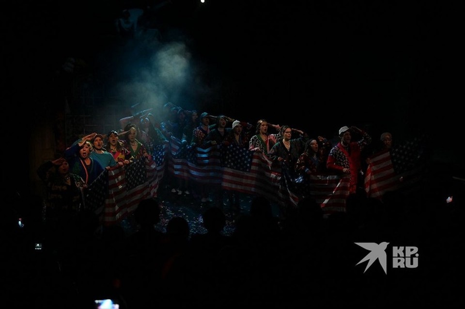    Уральцам показали постановку по пьесе Теннесси Уилльямса Ольга ЮШКОВА