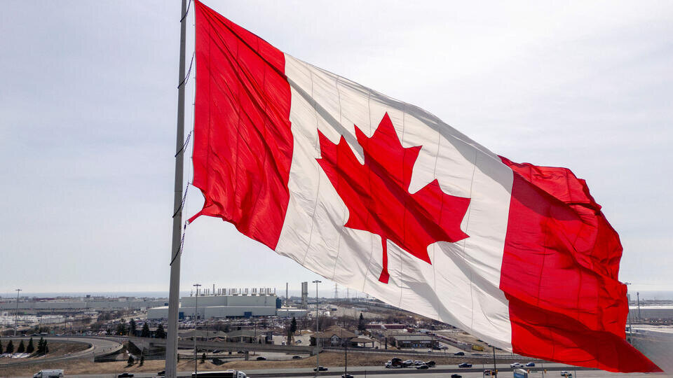     WSJ: Канада будет поставлять уран Индии до 2035 года REUTERS/Carlos Osorio