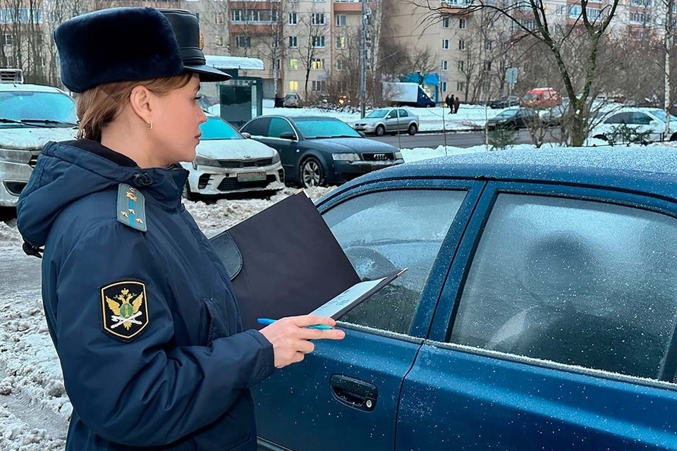    Вырученные от продажи машины направят в пользу несовершеннолетних. Фото: ГУ ФССП по СПб