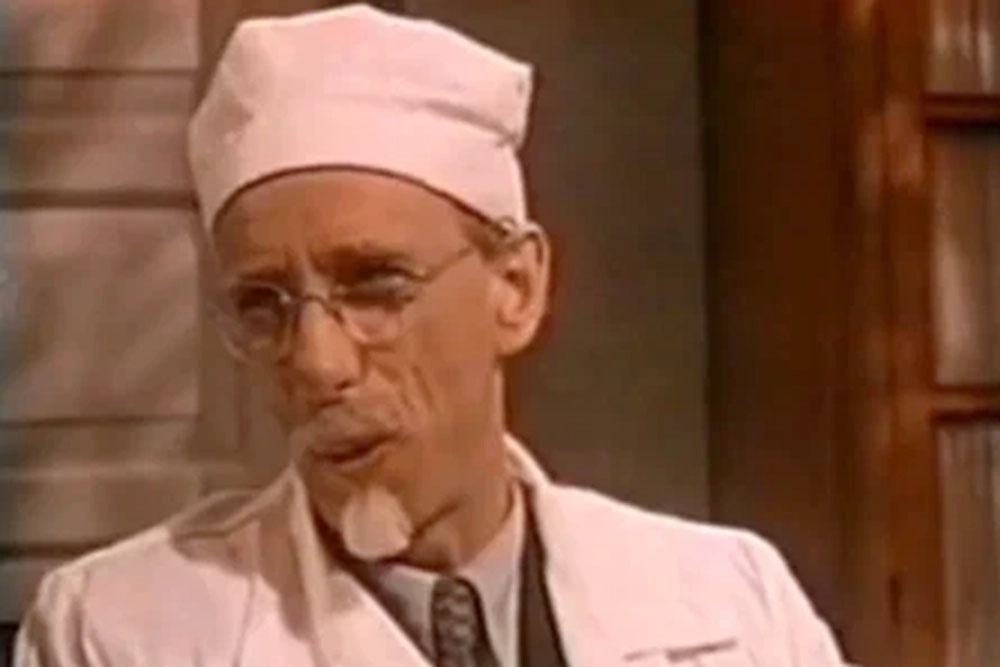    Кадр из кинофильма "Наш милый доктор". Реж. Ш. Айманов, А. Карпов. Кинокомпания "Казахфильм", 1957. / Фото: https://www.kinopoisk.ru/