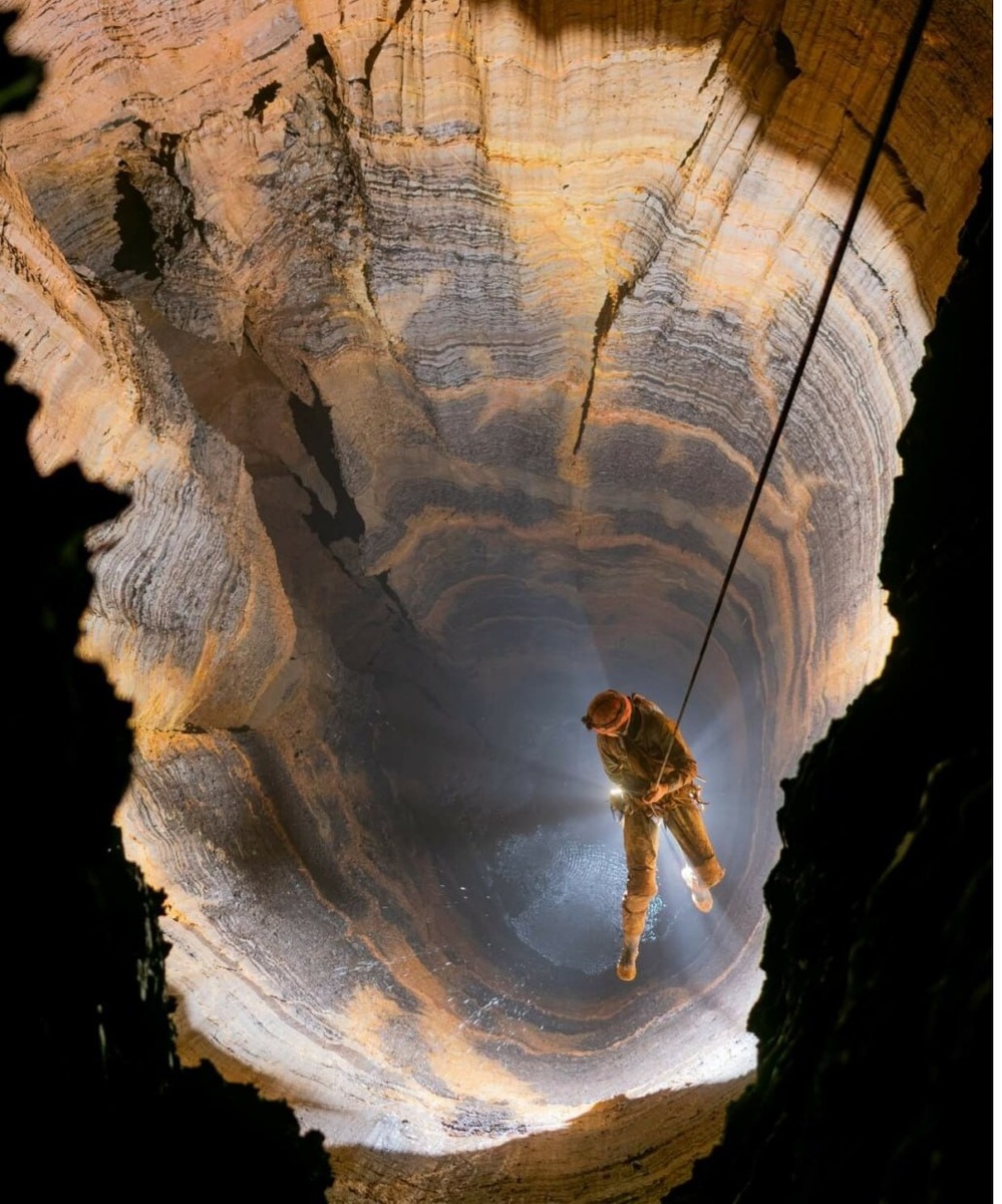 Пещера Крубера (Воронья): Погружение в самую глубину Земли