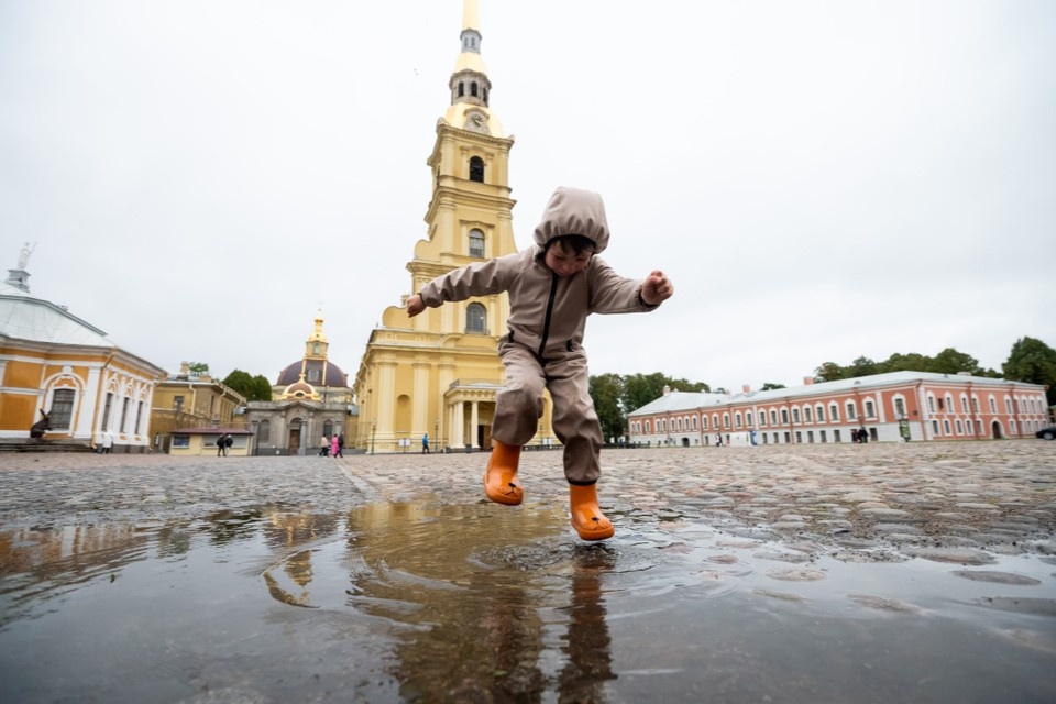    Инспекторы выяснят, действительно ли Северная столица получила соцобъекты без скрытых переплат. Юлия ПЫХАЛОВА