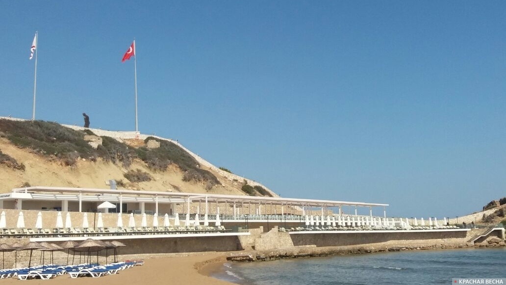     Северный Кипр   
Юля Алексеева © ИА Красная Весна