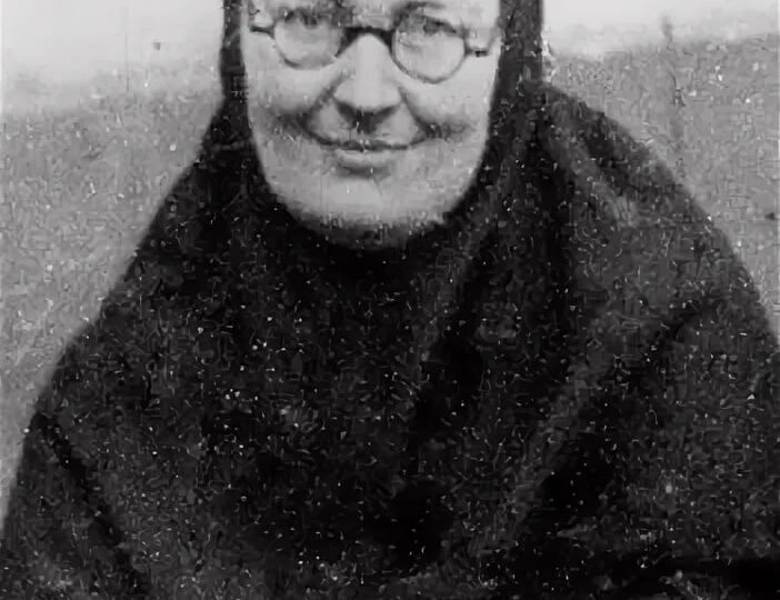 «С одной стороны, война — грех, и несчастие, и катастрофа, с другой стороны в последовательном пацифизме есть что-то