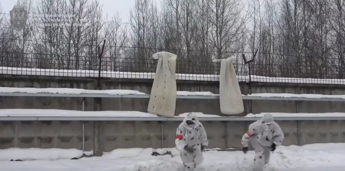    Фото: стоп-кадр видео от пресс-службы УФСБ России по Петербургу и Ленобласти