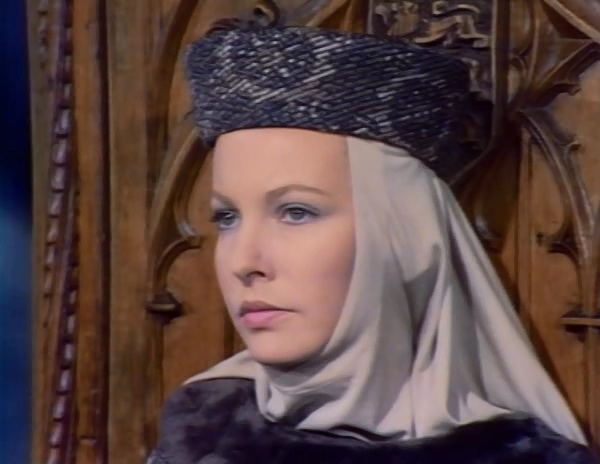 Королева Англии Изабелла Французская - из сериала 70-х