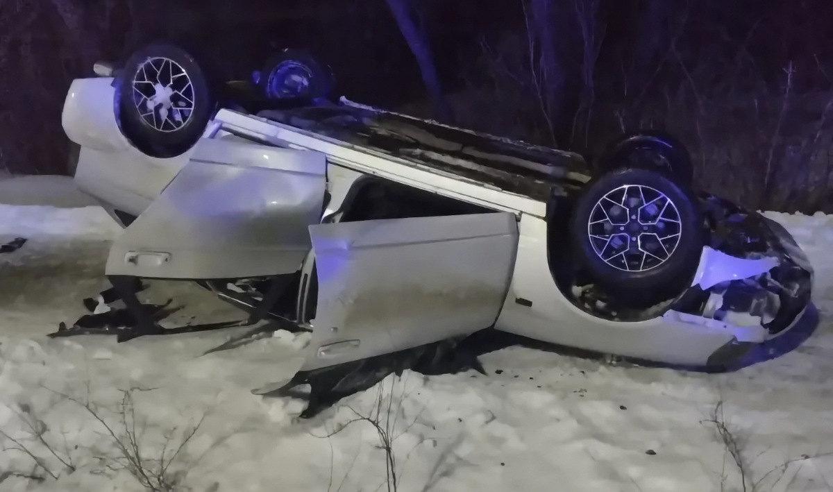     Авто опрокинулось. Автор: редакция. Фото: МВД.