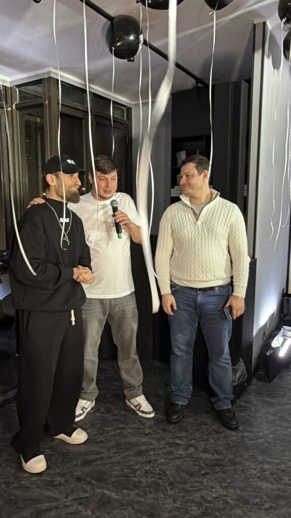 Листайте вправо, чтобы увидеть больше изображений