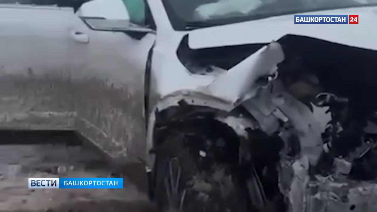    «За рулем была я»: певица Гульназ Асаева прокомментировала аварию с внедорожником в Башкирии