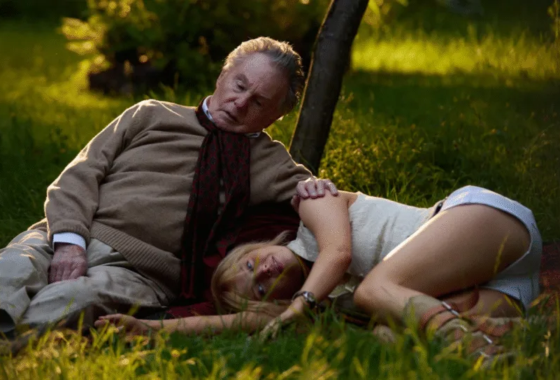 Листайте кадры.