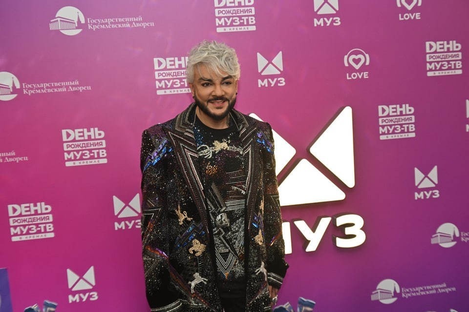    Охранник, которого Киркоров столкнул со сцены, изменил свои требования к певцу Евгения ГУСЕВА