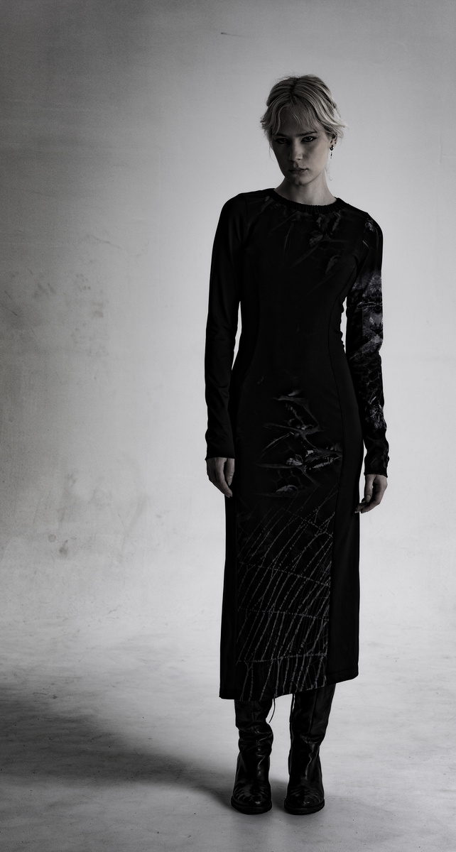 Фотография из коллекции 2025 года. Бренд BURKA. ARCHIVE