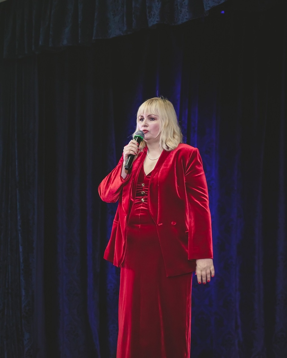 Руководитель Елена Тарасова