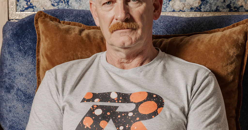 "Мне нужна здоровая, как лошадь": критерии выбора моего ухажера (50+). Романтика закончилась, не начавшись