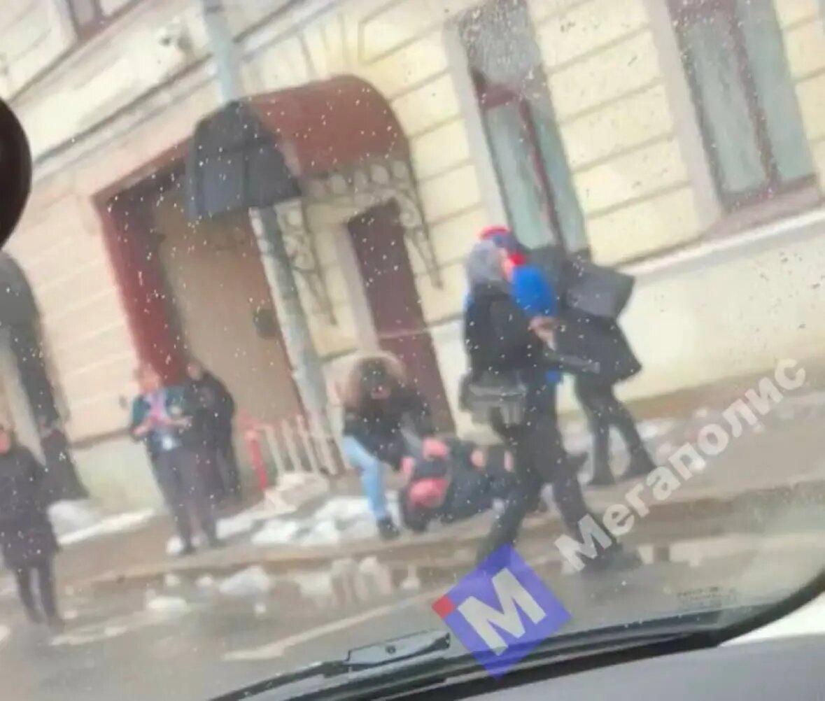    Фото: скриншот видео из telegram-канала «Мегаполис | ДТП и ЧП | Санкт-Петербург | Питер»