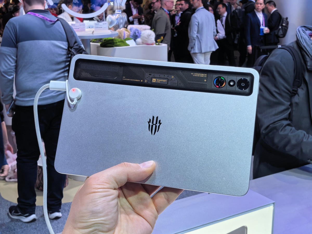    Планшет Redmagic Astra