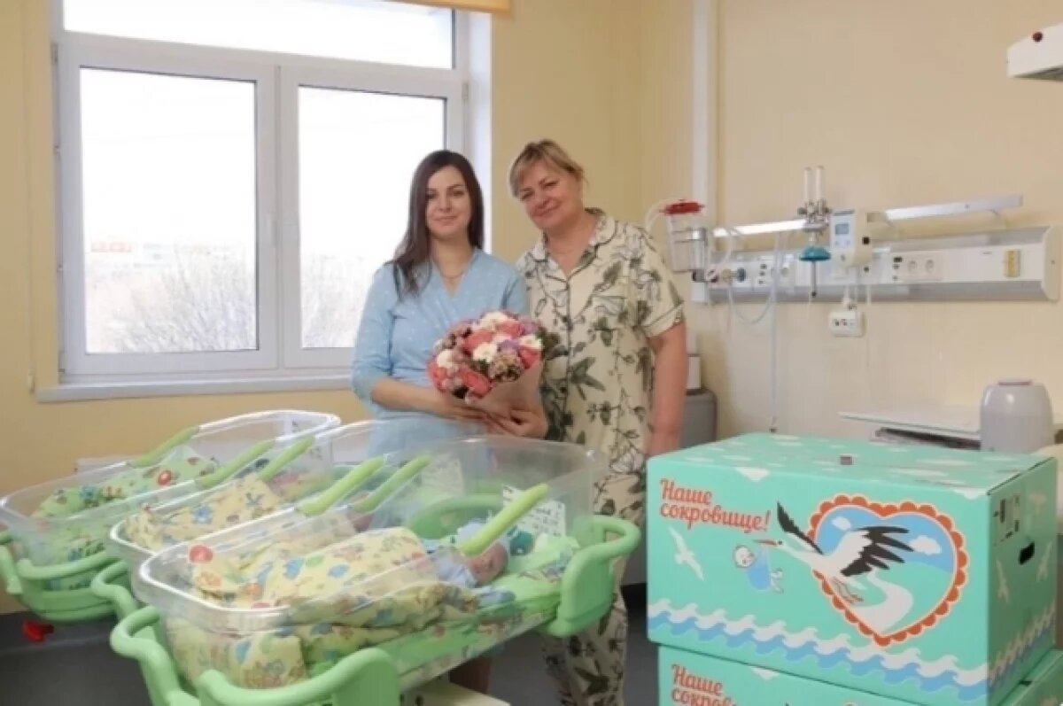    В Самарской области состоялась первая в 2026 году выписка тройни