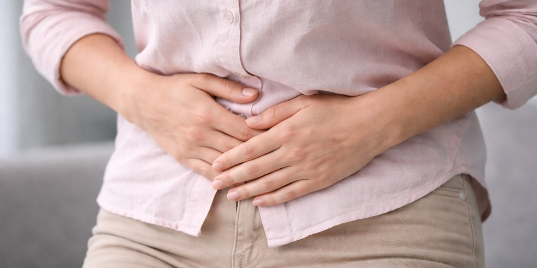 Почему болит низ живота в середине цикла - норма или повод для тревоги