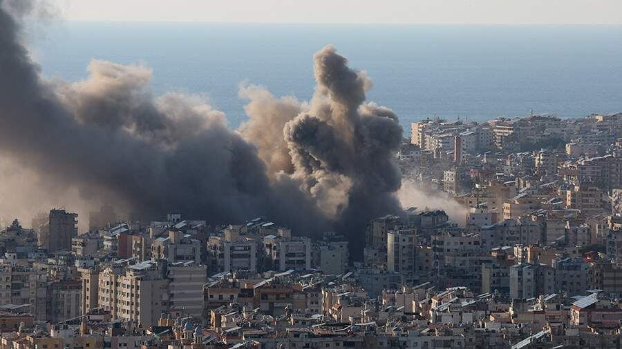    Фото: REUTERS/Mohamed Azakir