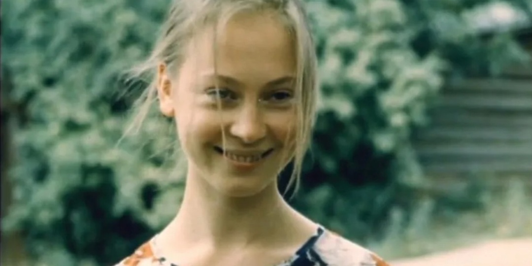 Пересмотрела «Чужие письма» и ужаснулась: мы думали, это школьная драма, а это хроника появления чудовища