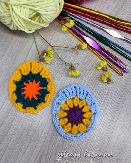 Пасхальная аппликация в виде яйца