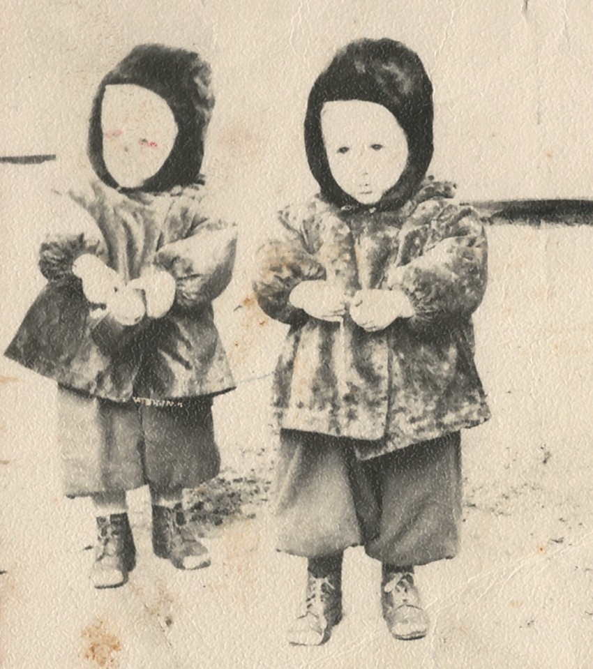 1953 год. Вовка с Сережкой стали на ноги...