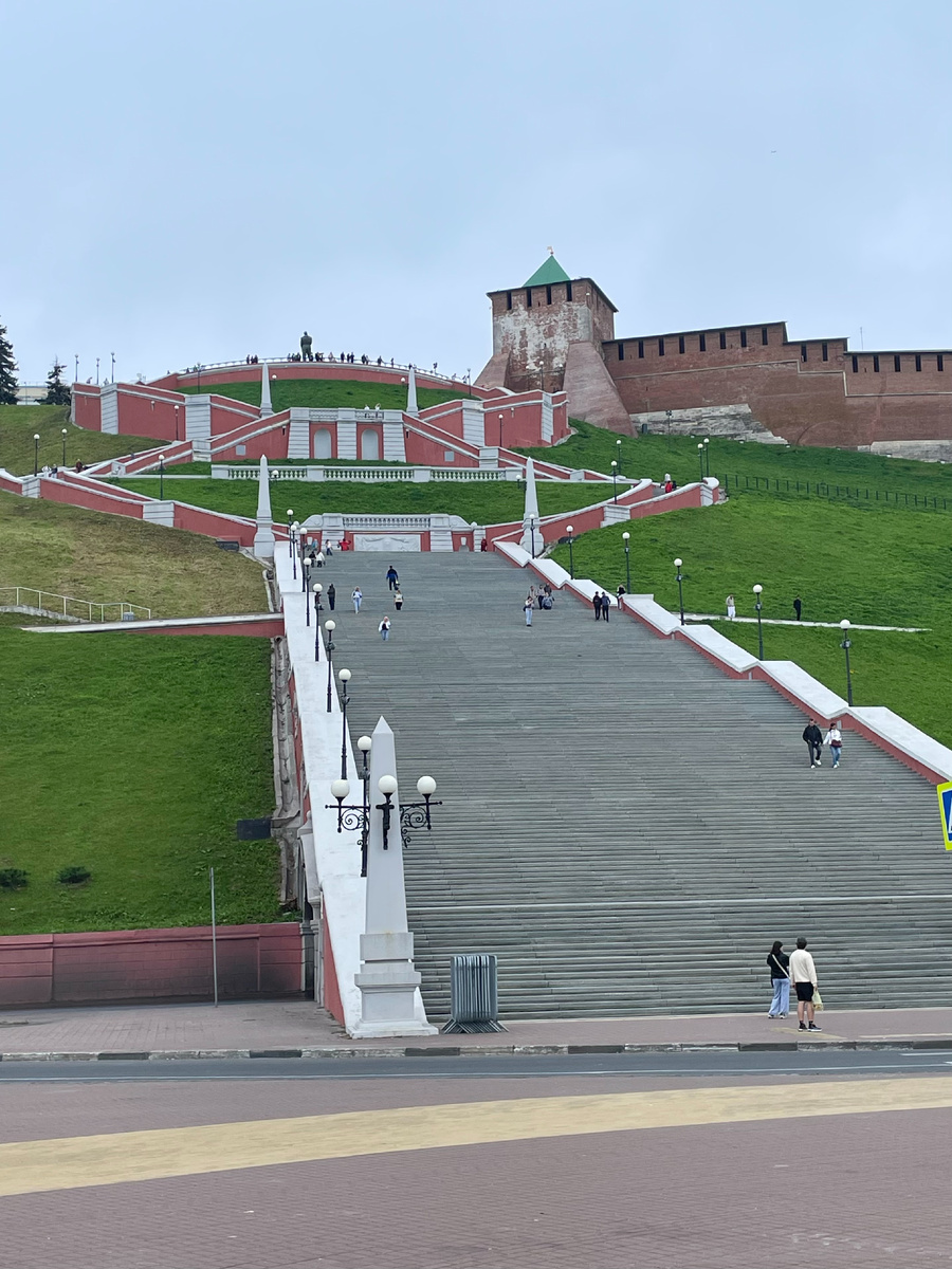 Чкаловская лестница