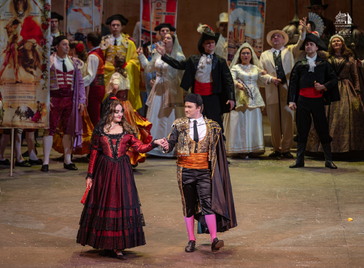 Кармен - Оксана Волкова (Национальный Большой театр Республики Беларусь), Эскамильо - Гурий Гурьев (Новосибирский театр оперы и балета)