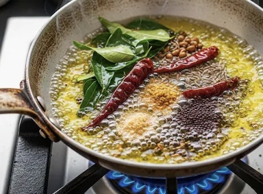 Почему нужно обжаривать специи