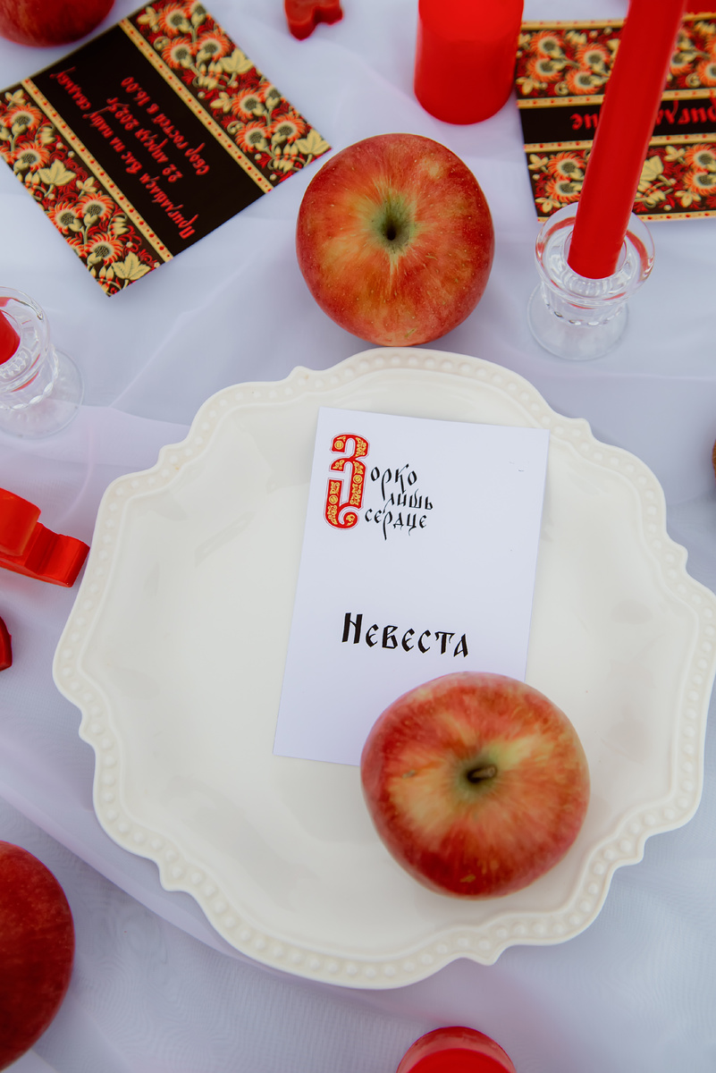 Организация свадебной фотосессии в Калининграде: красивое оформление и детали декора для стильной свадьбы.