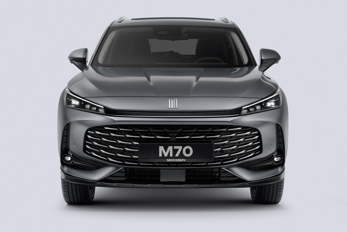    Москвич М70   
Москвич
