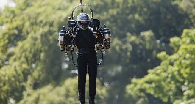 Rocket Man. Взлёты и падения реактивных ранцев