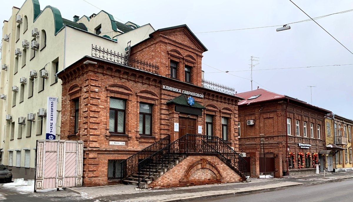 Бывшая усадьба купцов Гуськовых - Фрунзе 128-130. Фото автора