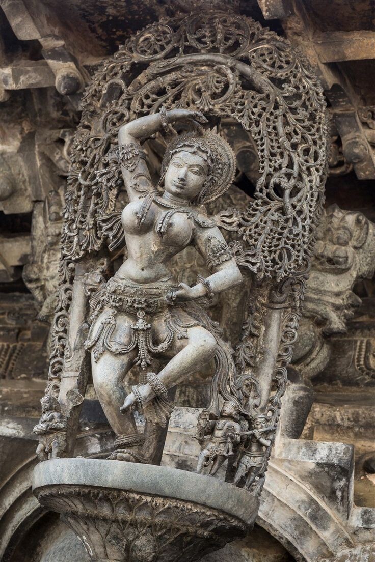 Апсары: танцовщицы, рожденные из океана и сводящие с ума богов