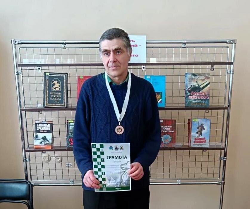 В Великих Луках определили чемпионов Псковской области по шахматам среди мужчин и женщин
Фото: Федерация шахмат Псковской области