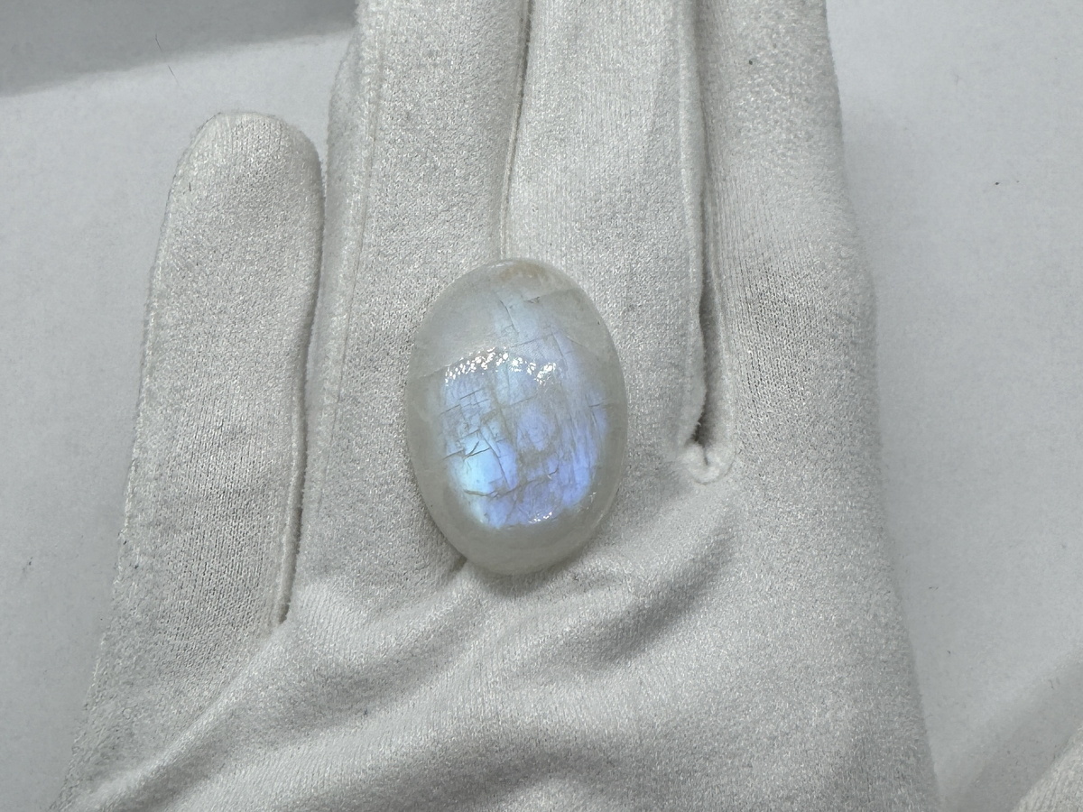 Лунный камень