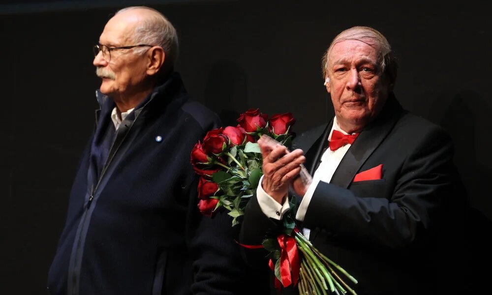 После спектакля "Без свидетелей"